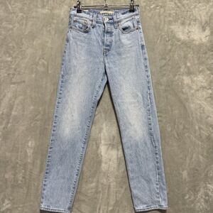 Levi's Wedgie Fit Straight Jeans Womens 23x28 Blue Denim Light Wash Button Fly